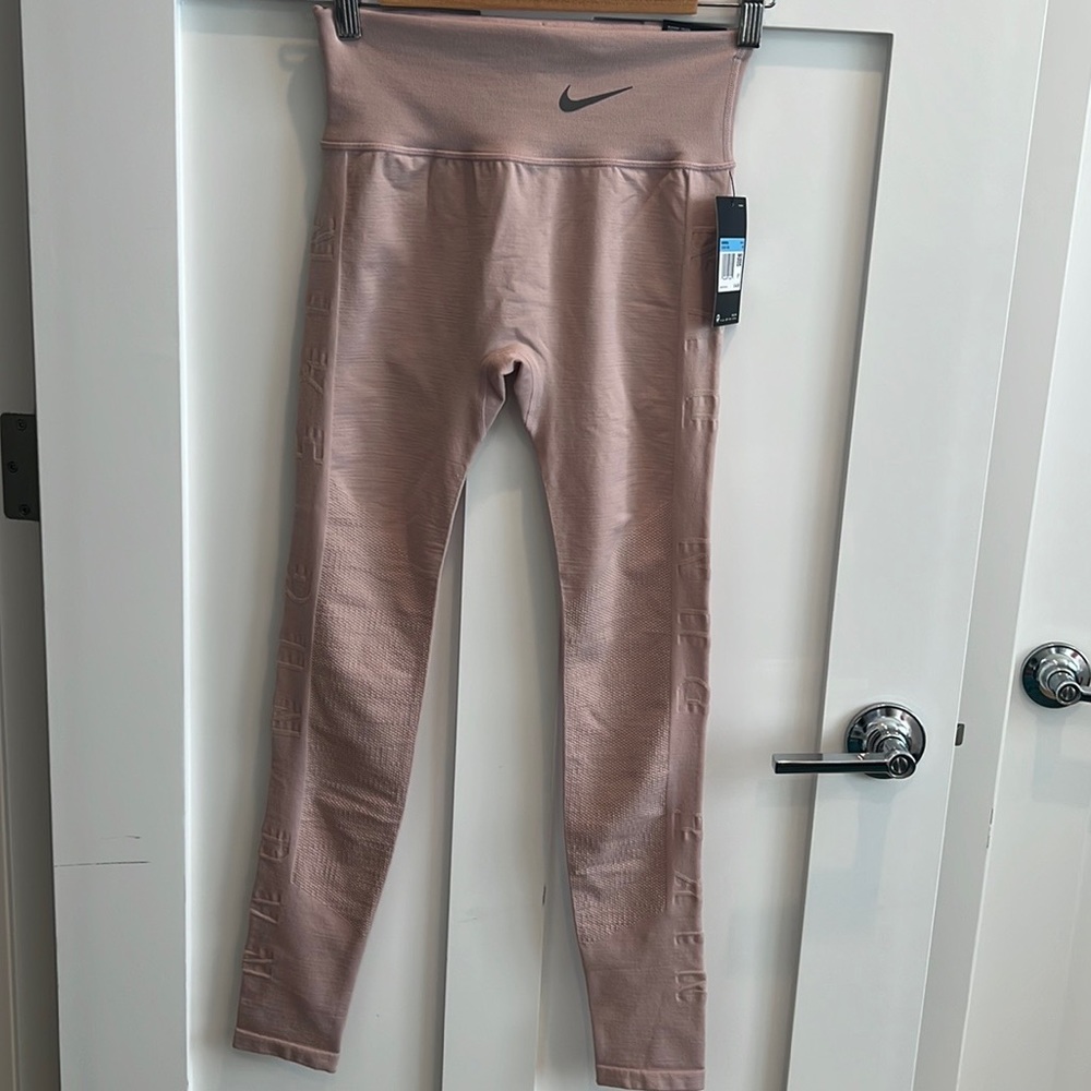 Womens Medium Nike Epic Lux Tight Fit Run Division Women's Leggings CU6187-269